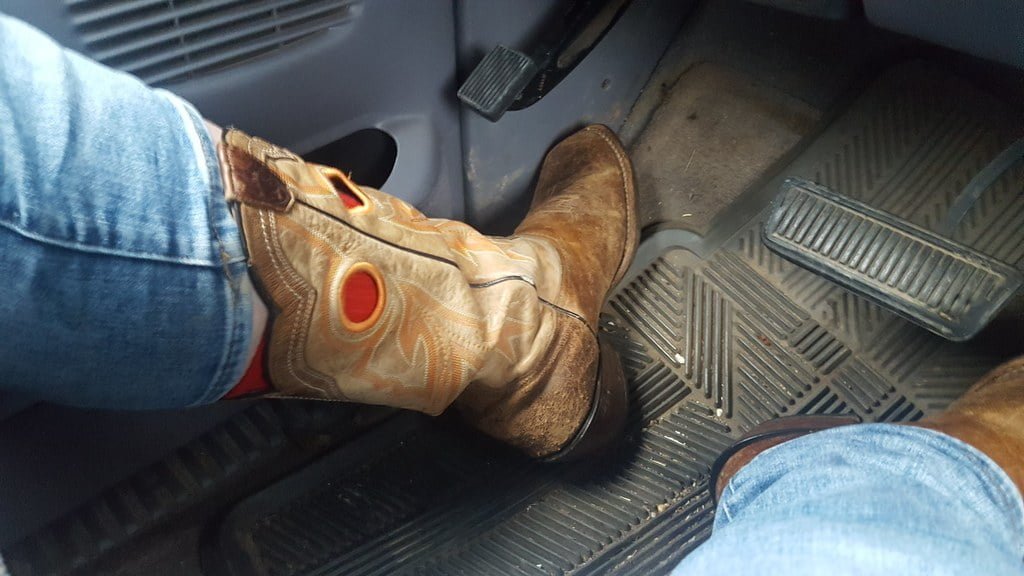 How Do You Get Scuff Marks Off Ariat Boots 