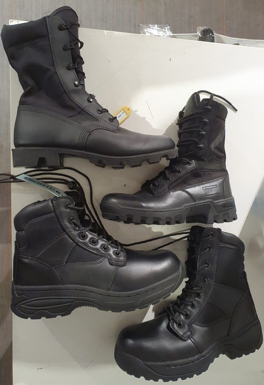 are-dewalt-work-boots-leather